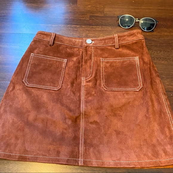 **BOGO Free** Blank NYC Genuine Leather Retro Skirt with Pockets - Picture 4 of 8